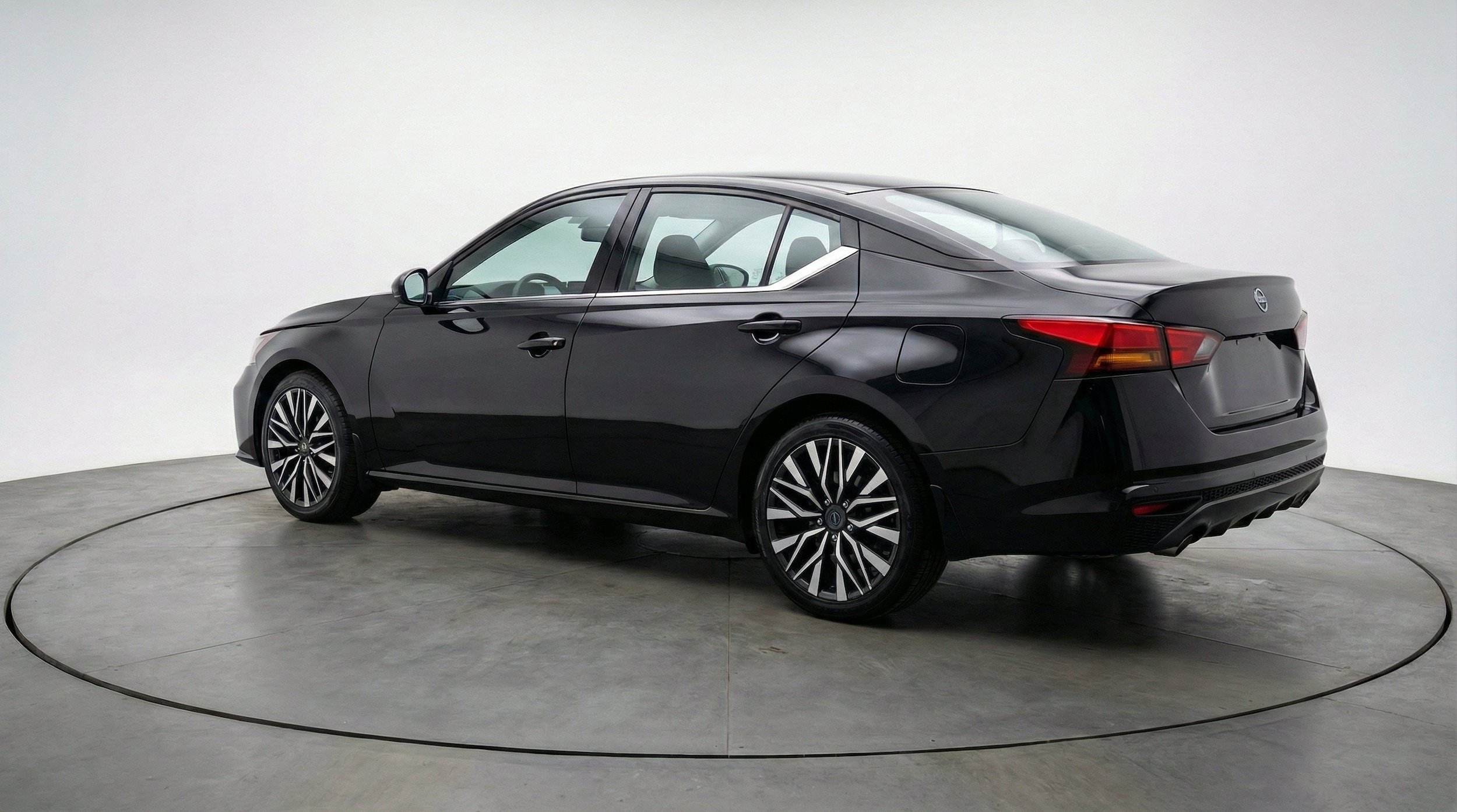 Thumbnail: 2025 Nissan Altima - 6