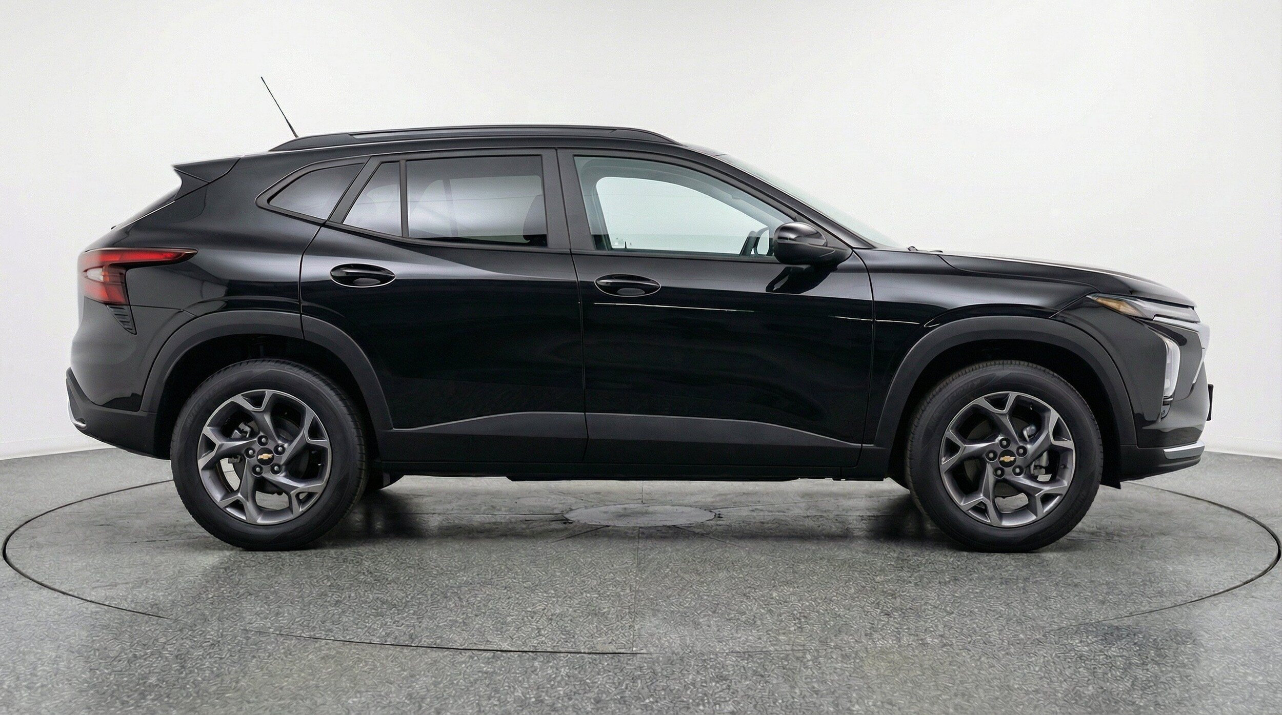 Thumbnail: 2025 Chevrolet Trax - 11