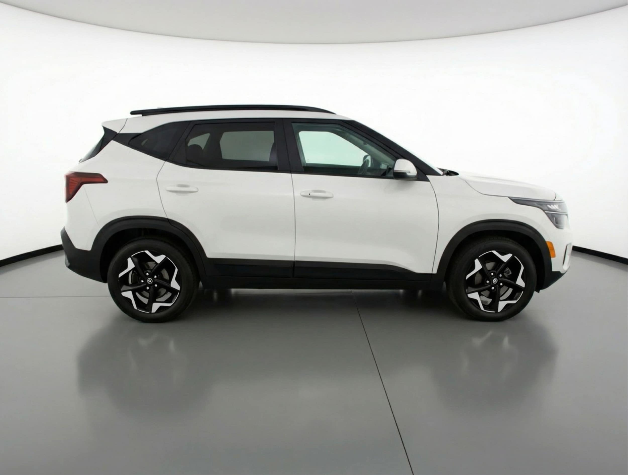 Thumbnail: 2025 Kia Seltos - 8