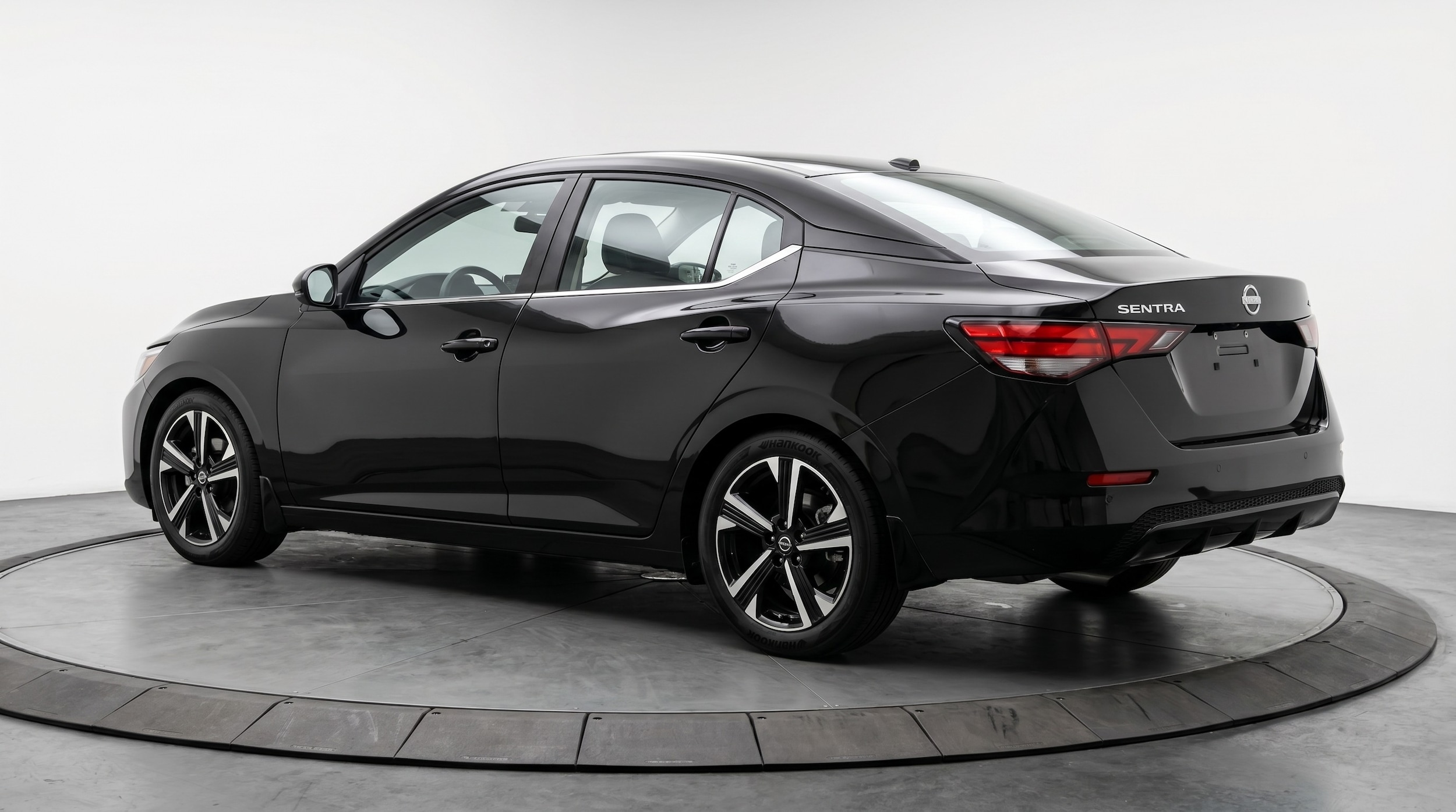 Thumbnail: 2025 Nissan Sentra - 5