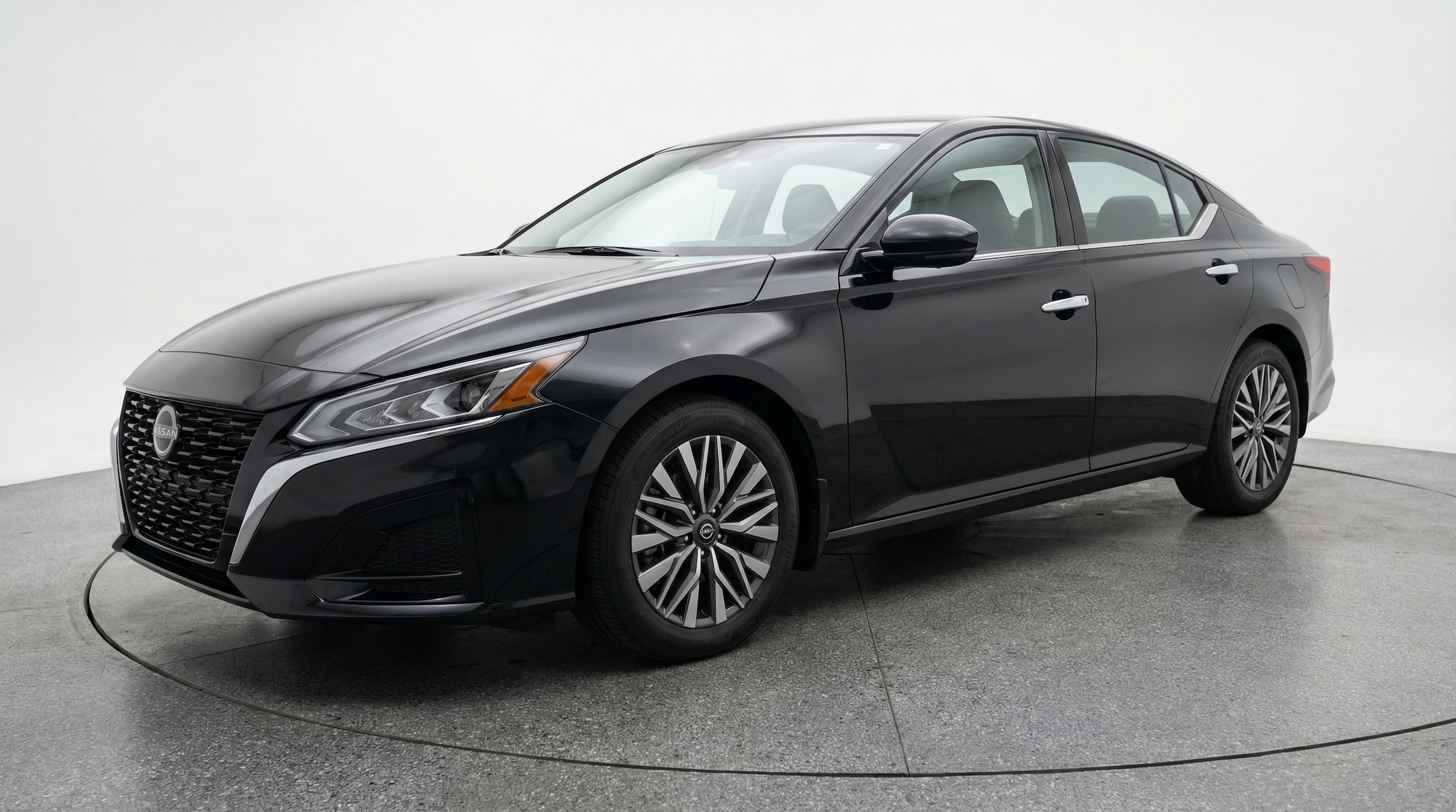 Thumbnail: 2025 Nissan Altima - 3