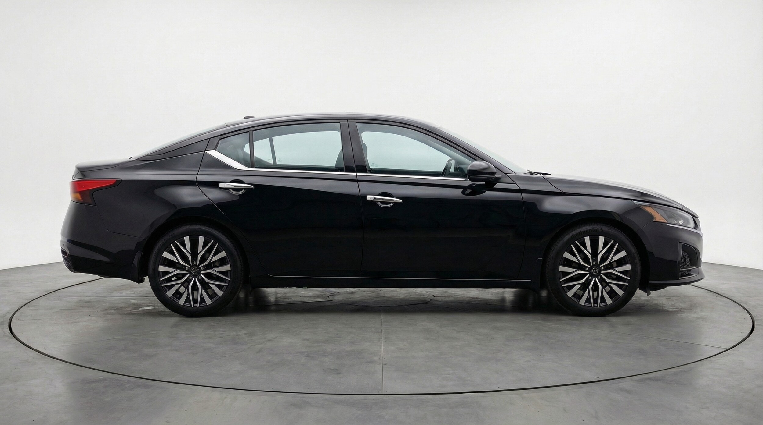 Thumbnail: 2025 Nissan Altima - 8
