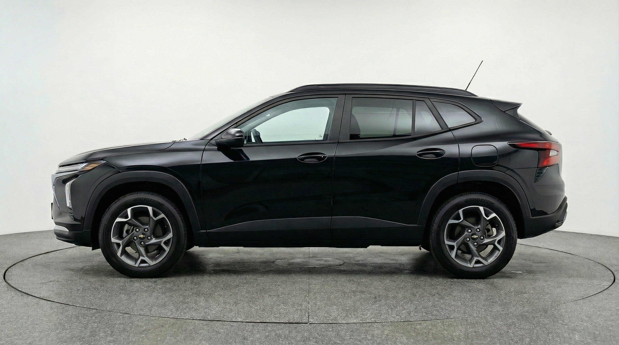 Thumbnail: 2025 Chevrolet Trax - 5