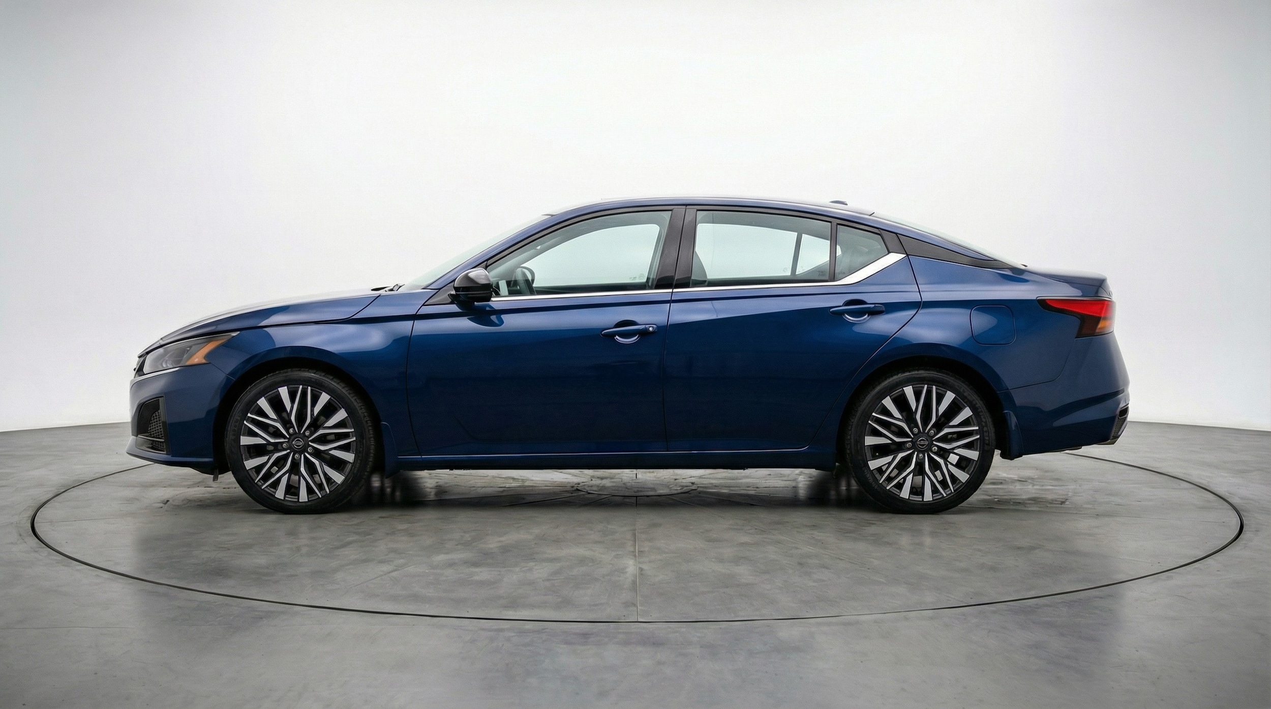 Thumbnail: 2025 Nissan Altima - 4