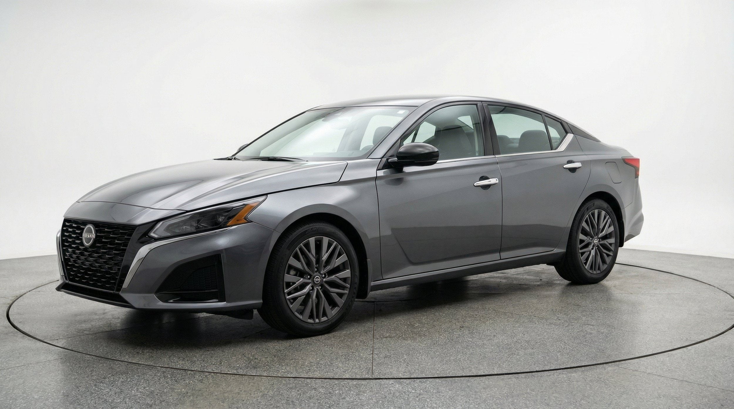 Thumbnail: 2025 Nissan Altima - 3