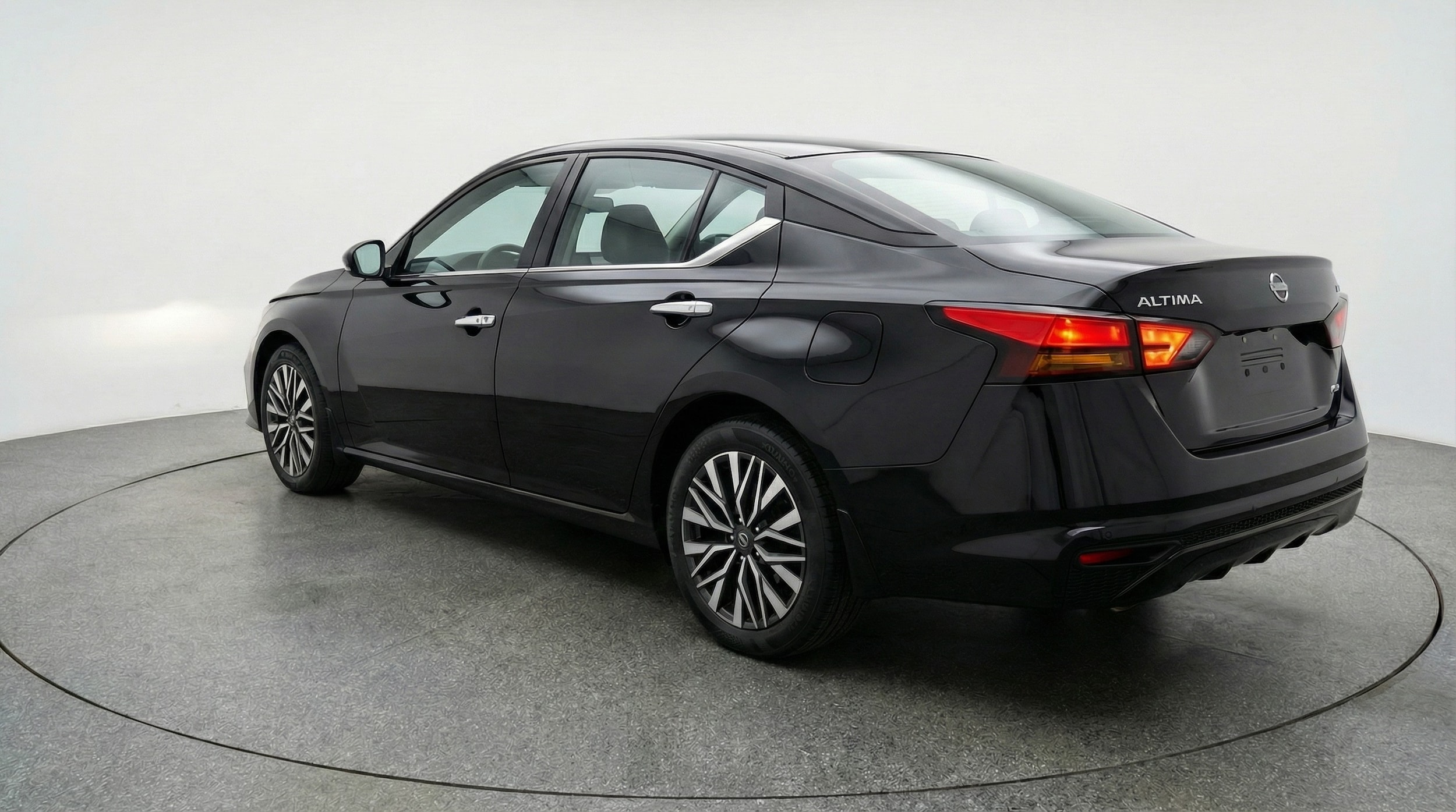 Thumbnail: 2025 Nissan Altima - 5