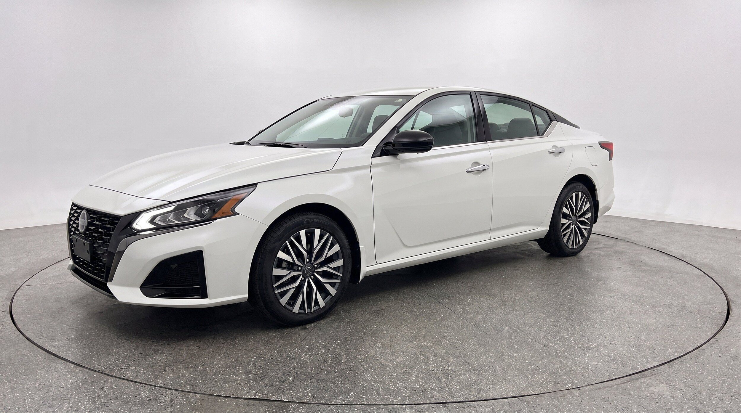 Thumbnail: 2025 Nissan Altima - 3