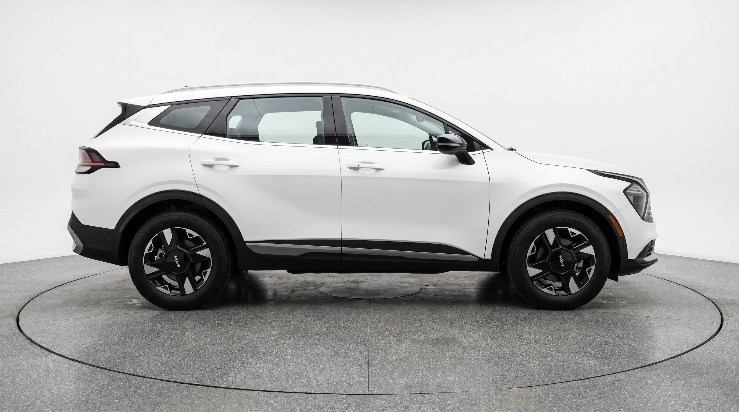 Thumbnail: 2026 Kia Sportage - 10