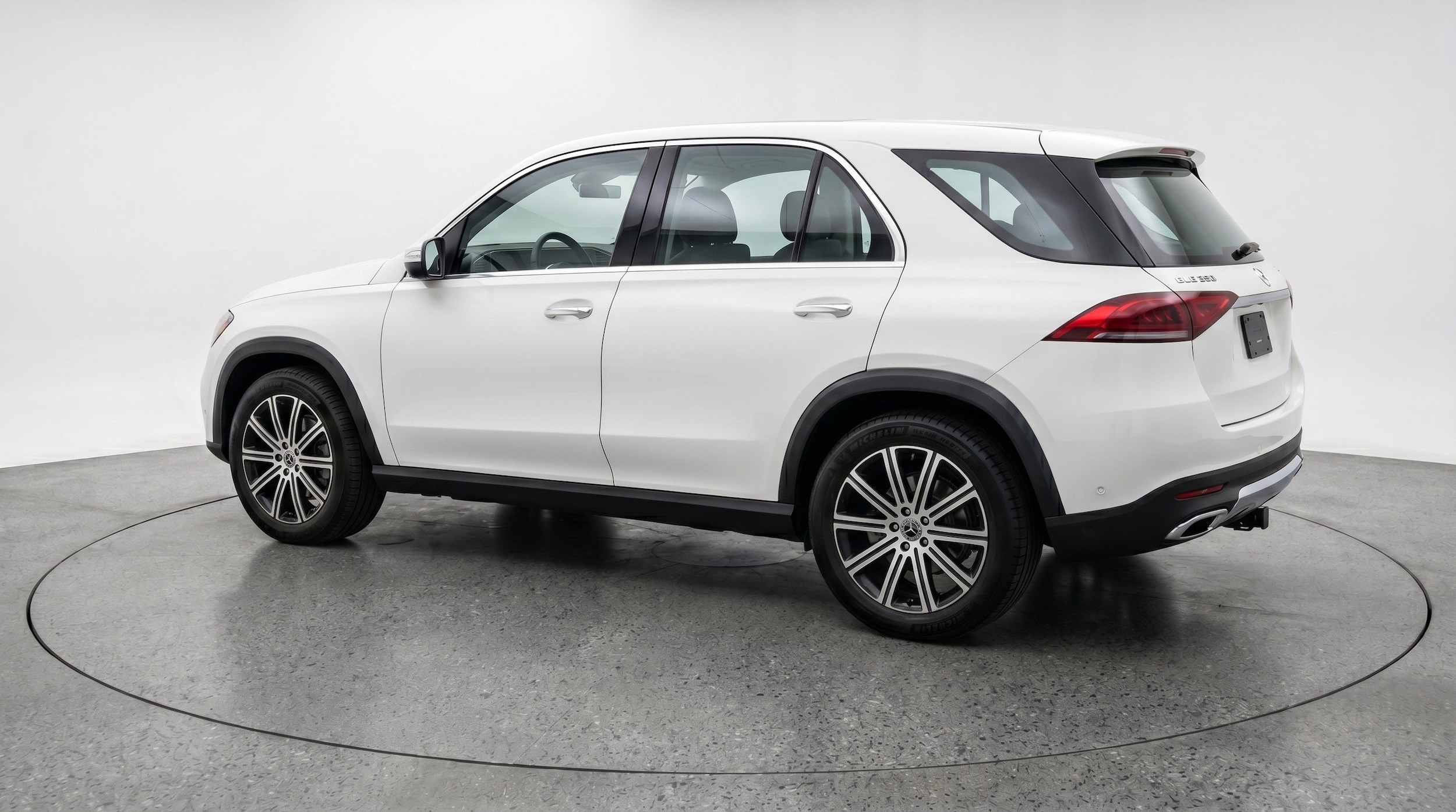 Thumbnail: 2026 Mercedes-Benz GLE - 6