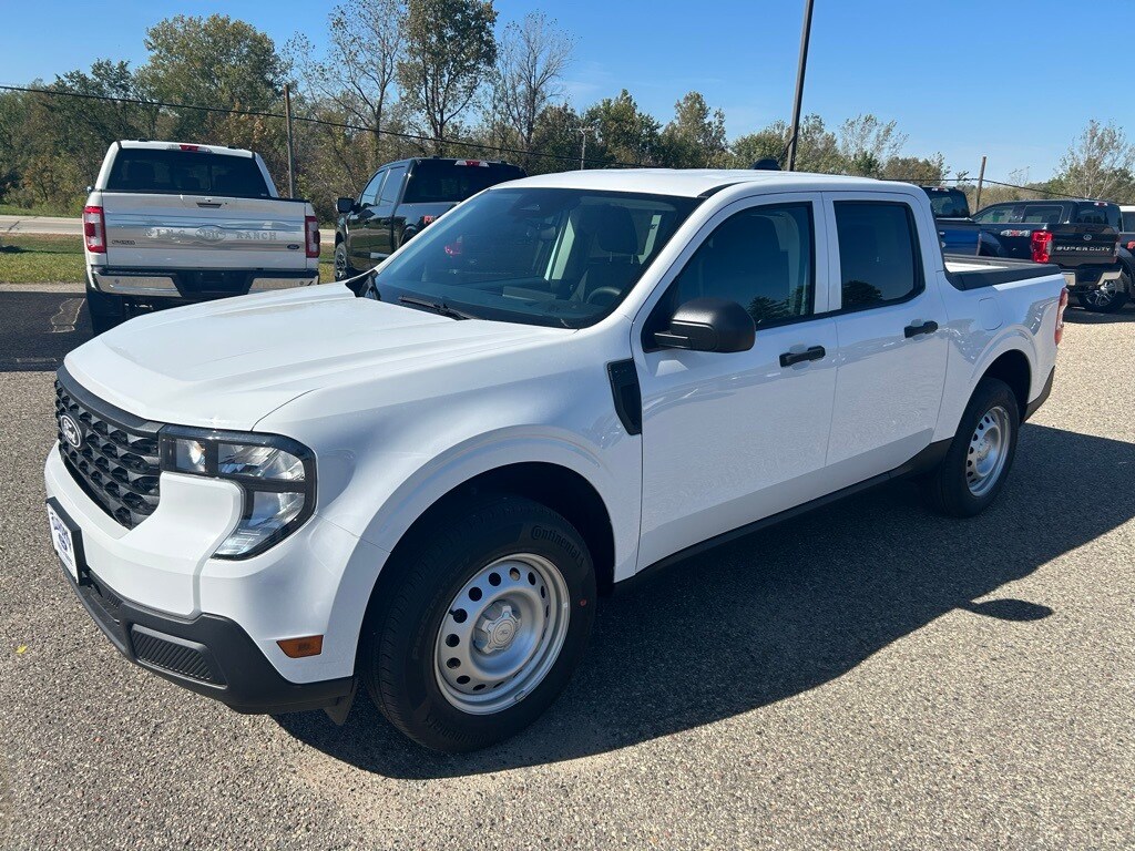 2025 Ford Maverick XL photo 3