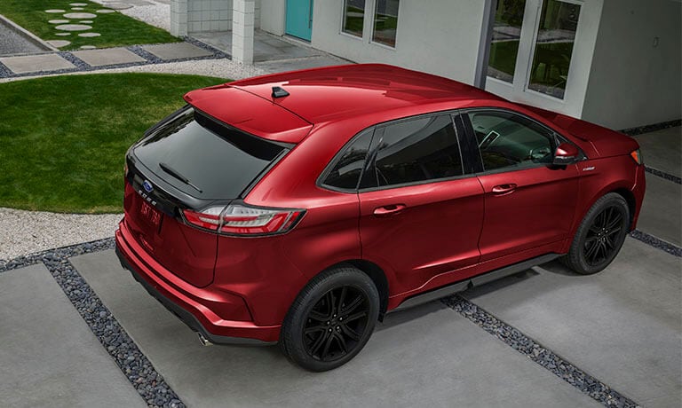 2021 Ford Edge Exterior Parked In A Driveway