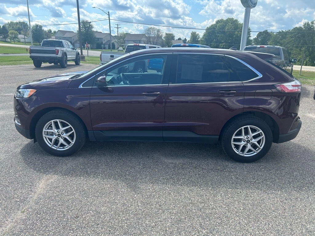 2024 Ford Edge SEL photo 4