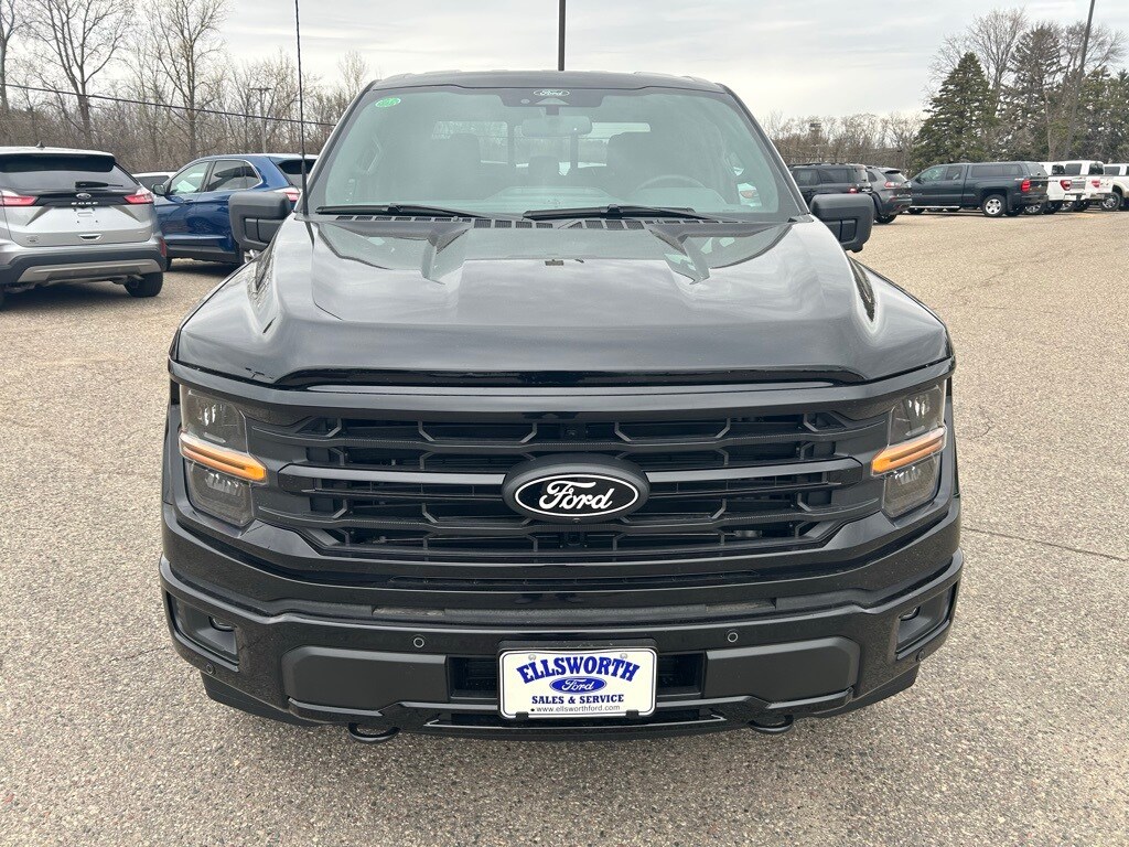 2025 Ford F-150 XLT photo 2