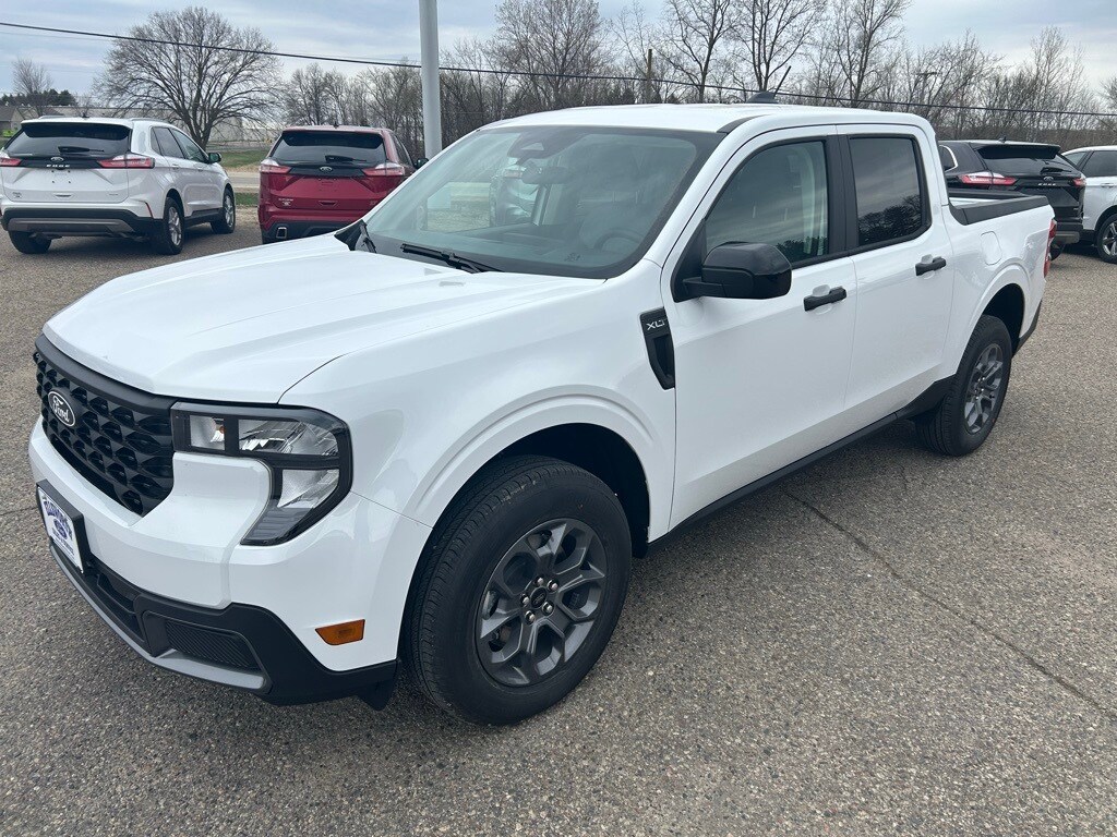 2025 Ford Maverick XLT photo 3