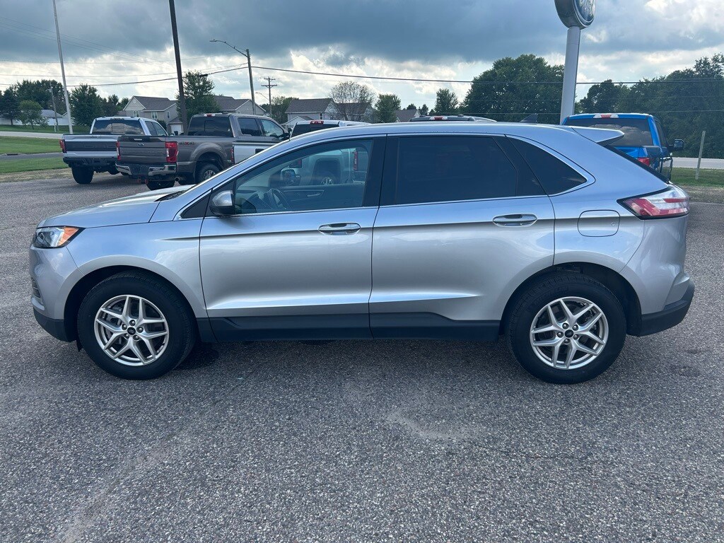 2024 Ford Edge SEL photo 4