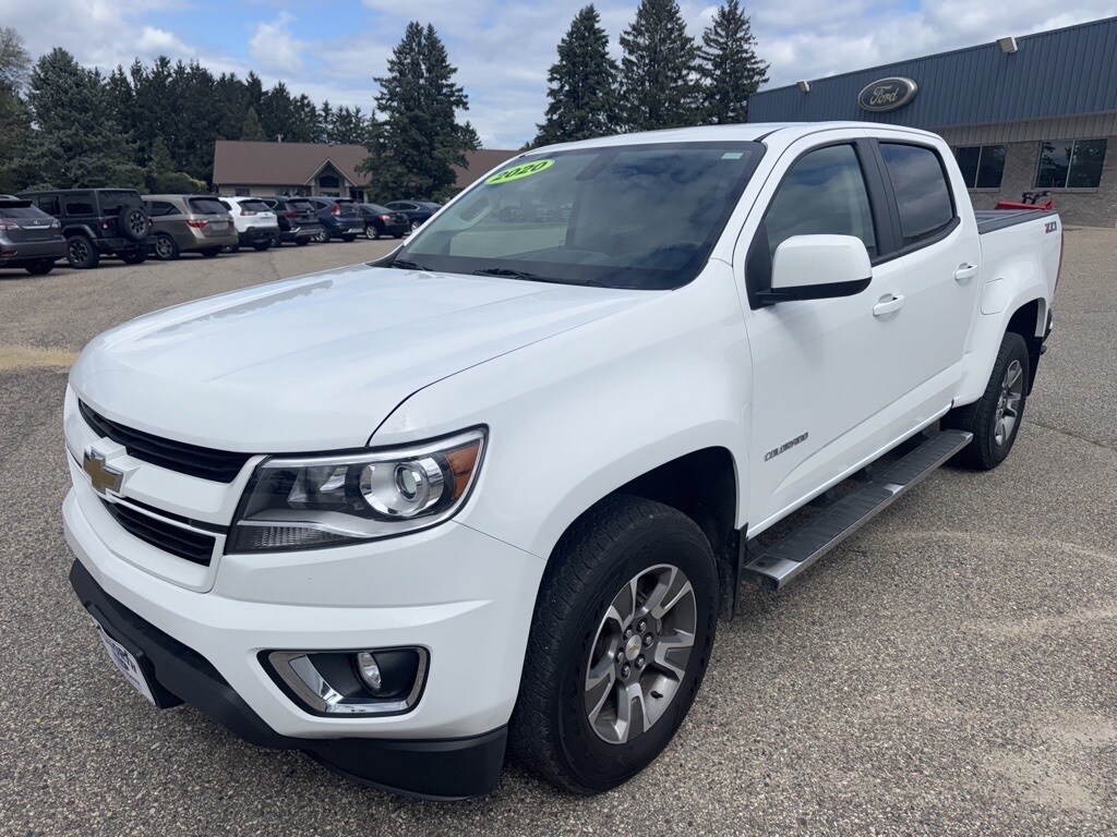 2020 Chevrolet Colorado Z71 photo 2