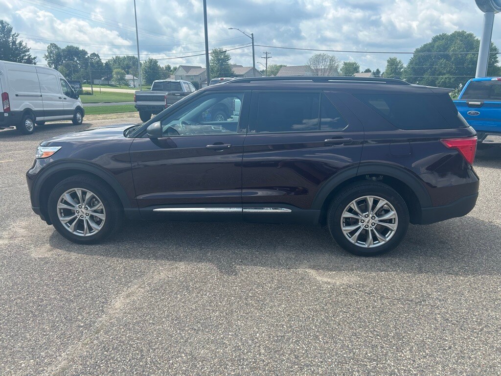 2023 Ford Explorer XLT photo 4