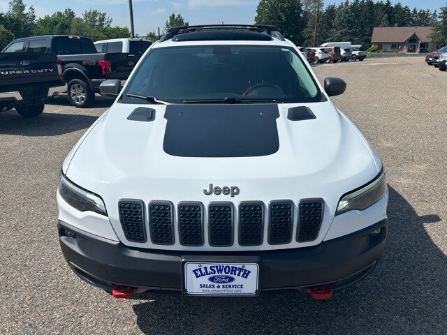 2019 Jeep Cherokee Trailhawk photo 2