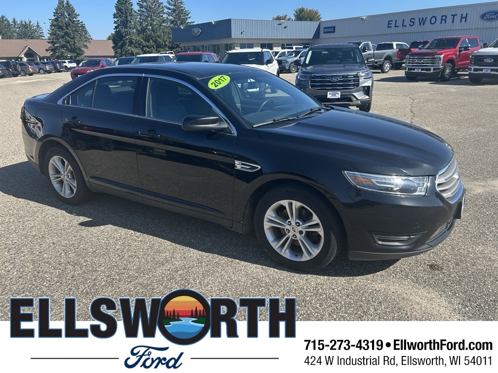 2017 Ford Taurus SEL