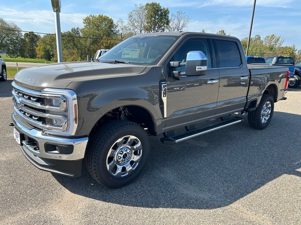 2026 Ford F-350 photo 3
