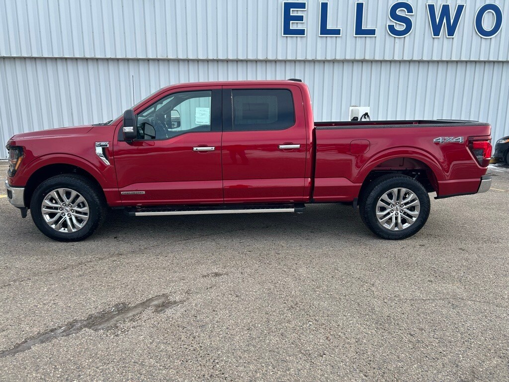 2025 Ford F-150 XLT photo 2