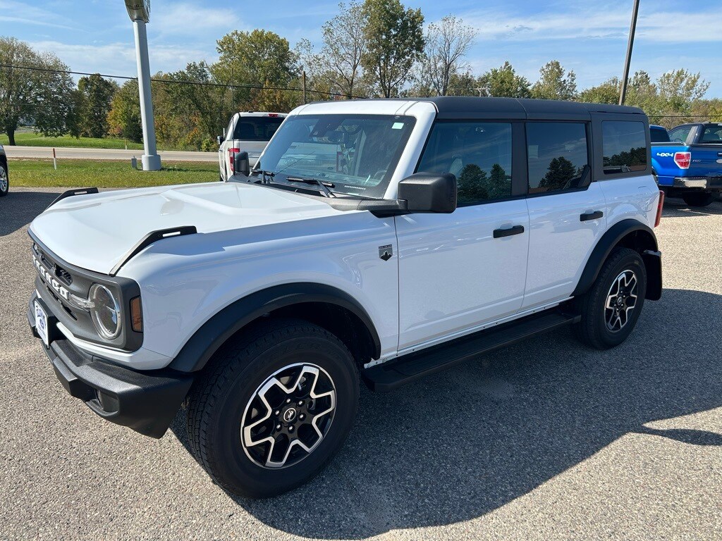 2024 Ford Bronco Big Bend photo 3