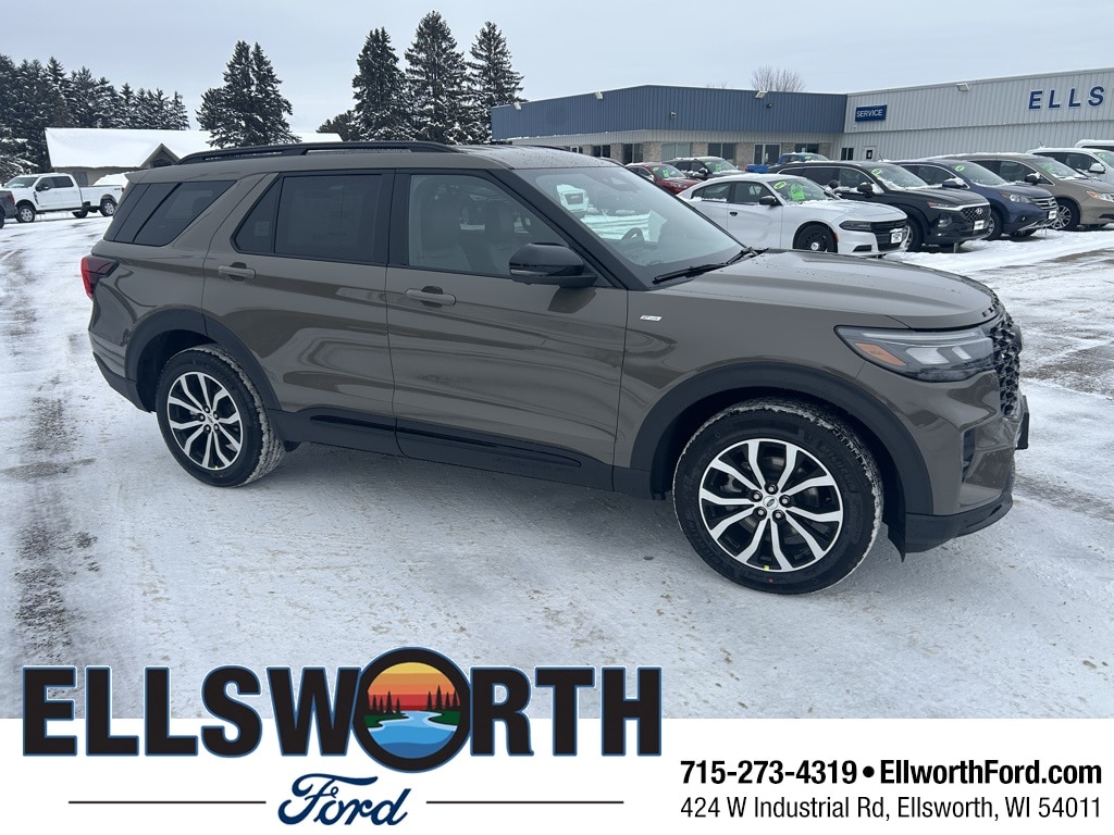 2026 Ford Explorer ST-LINE's photo