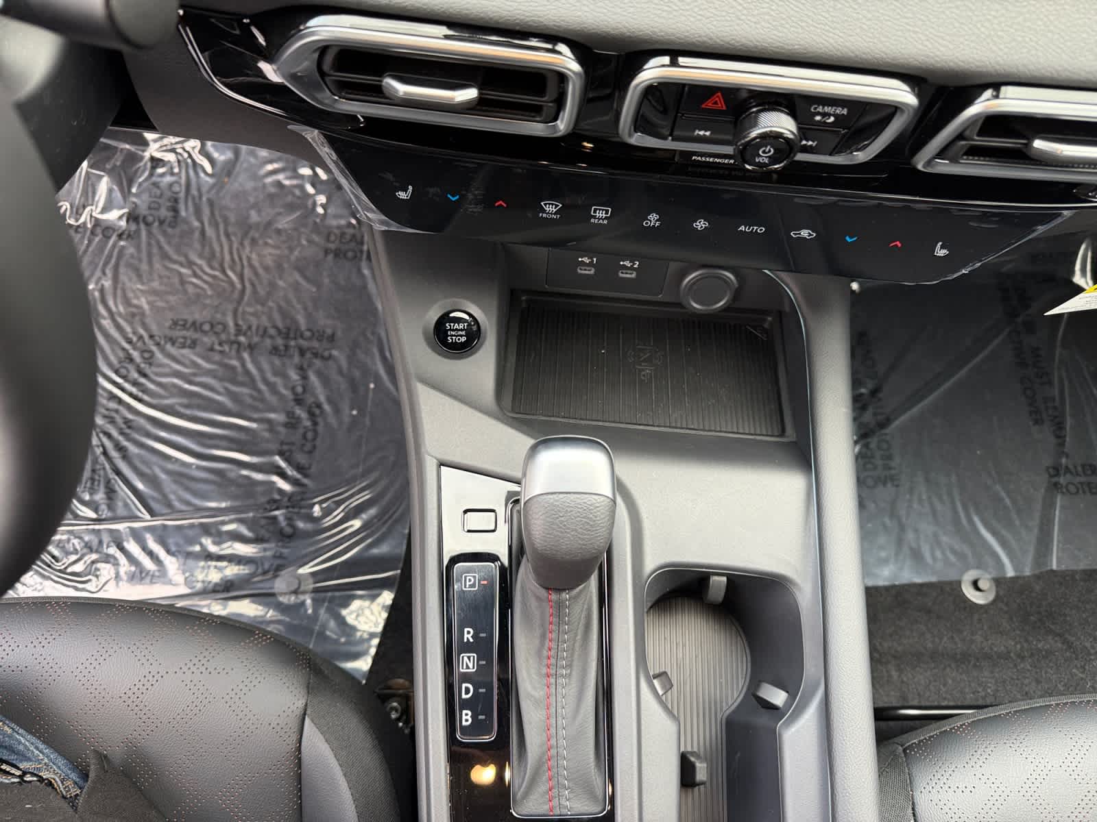 2026 Nissan Sentra SR - Photo 11