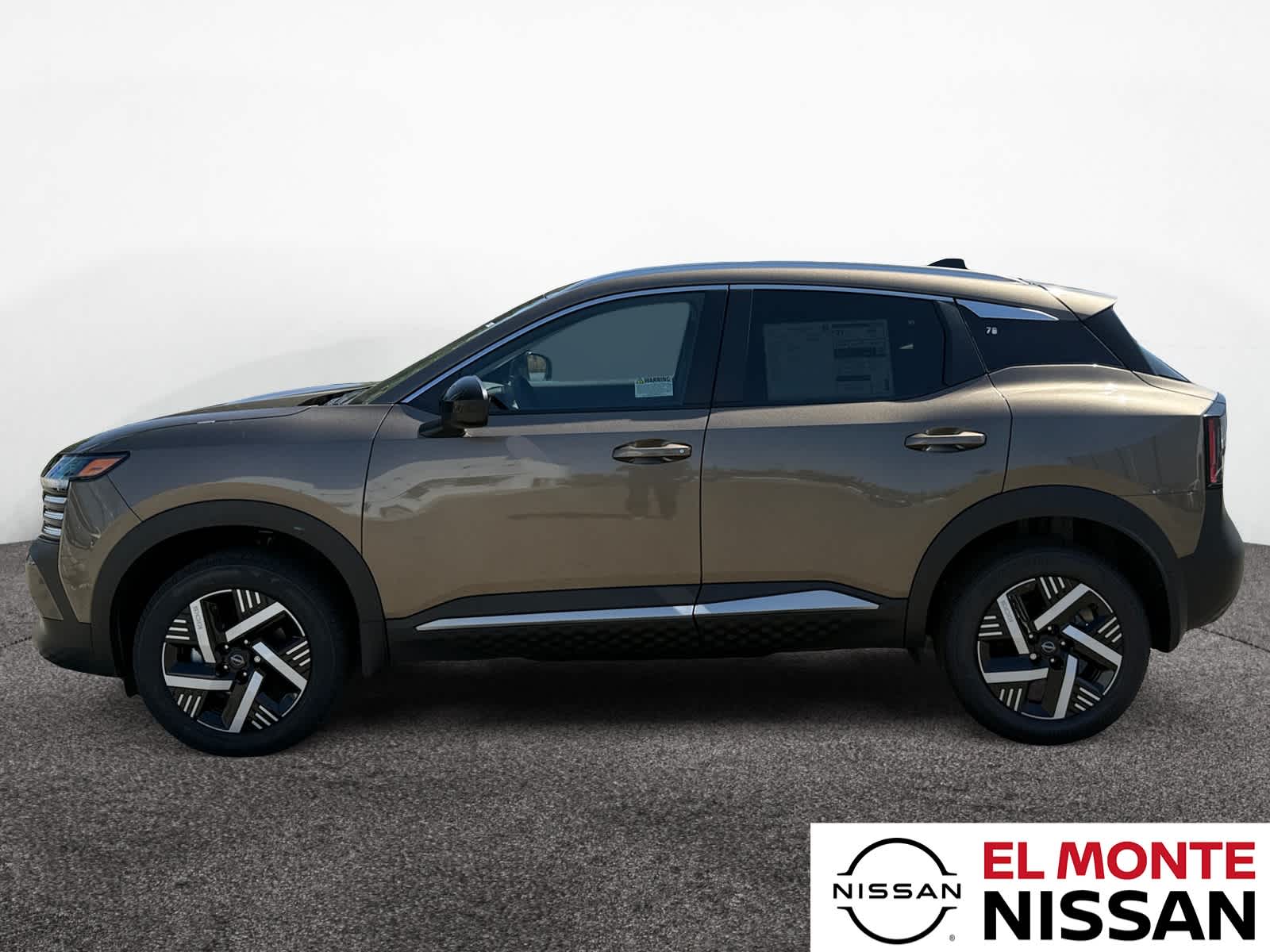 2026 Nissan Kicks SV photo 2