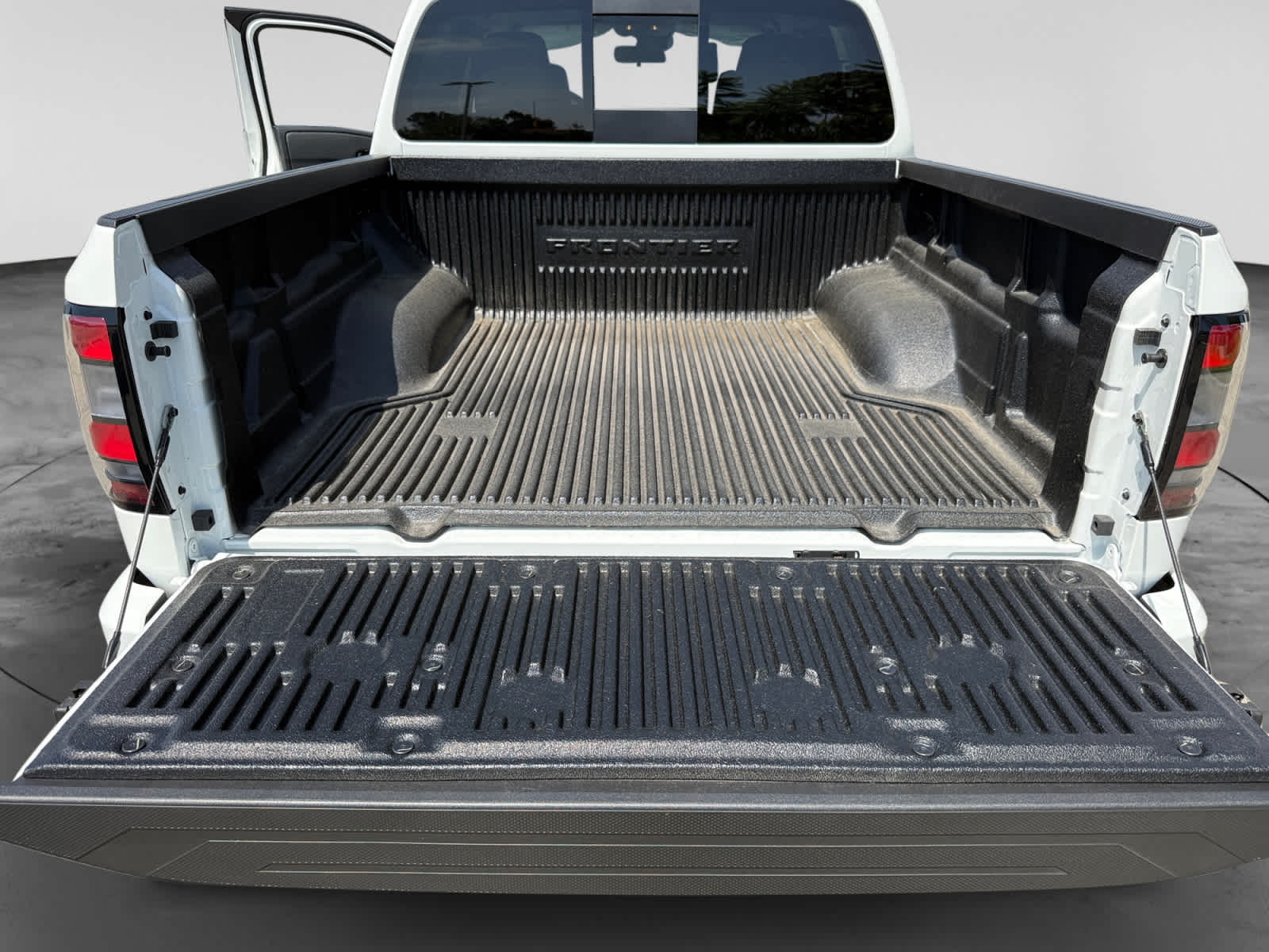 2026 Nissan Frontier SV - Photo 23