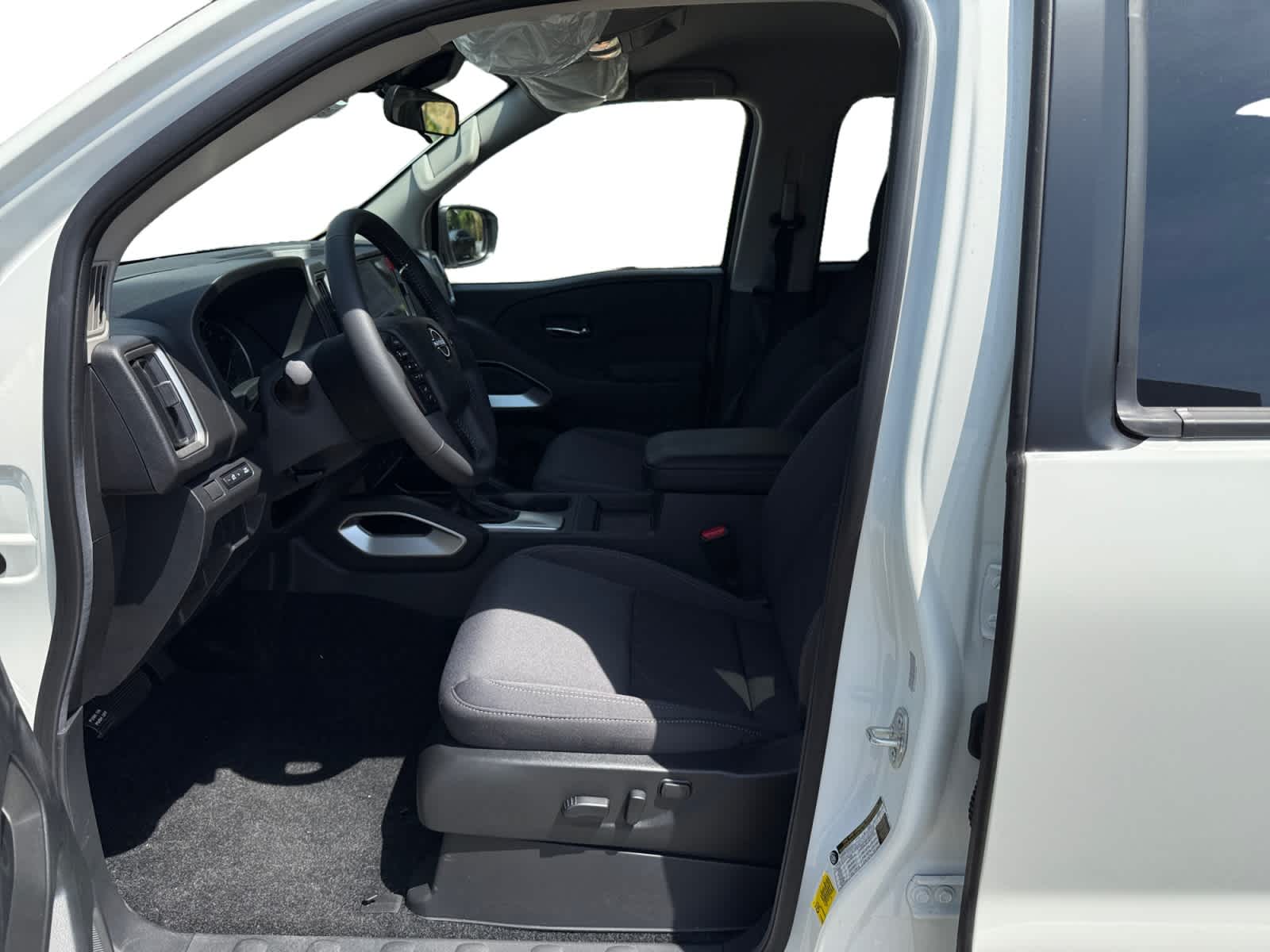 2026 Nissan Frontier SV - Photo 11