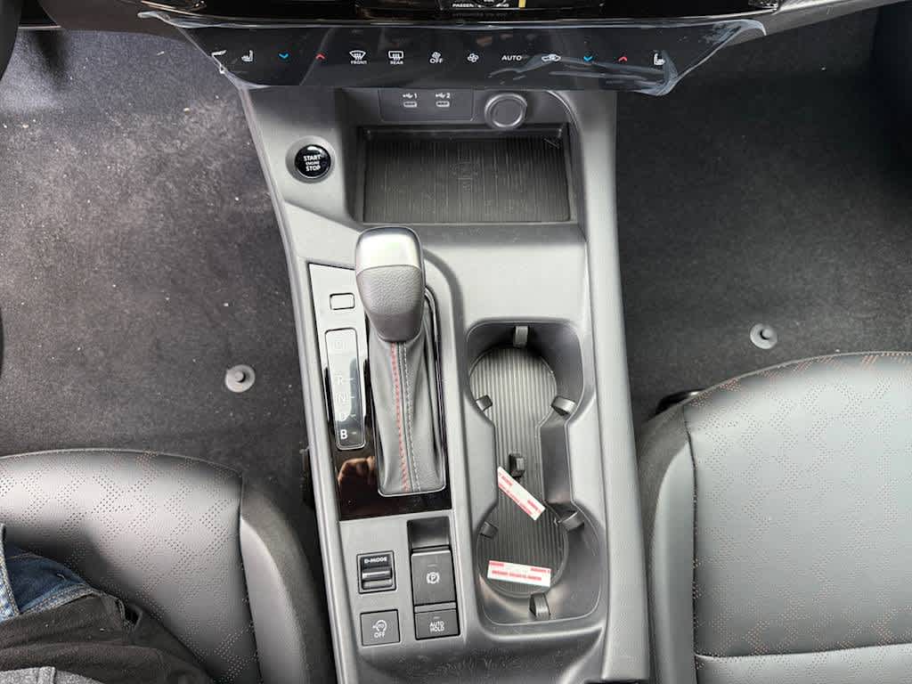 2026 Nissan Sentra SR - Photo 12