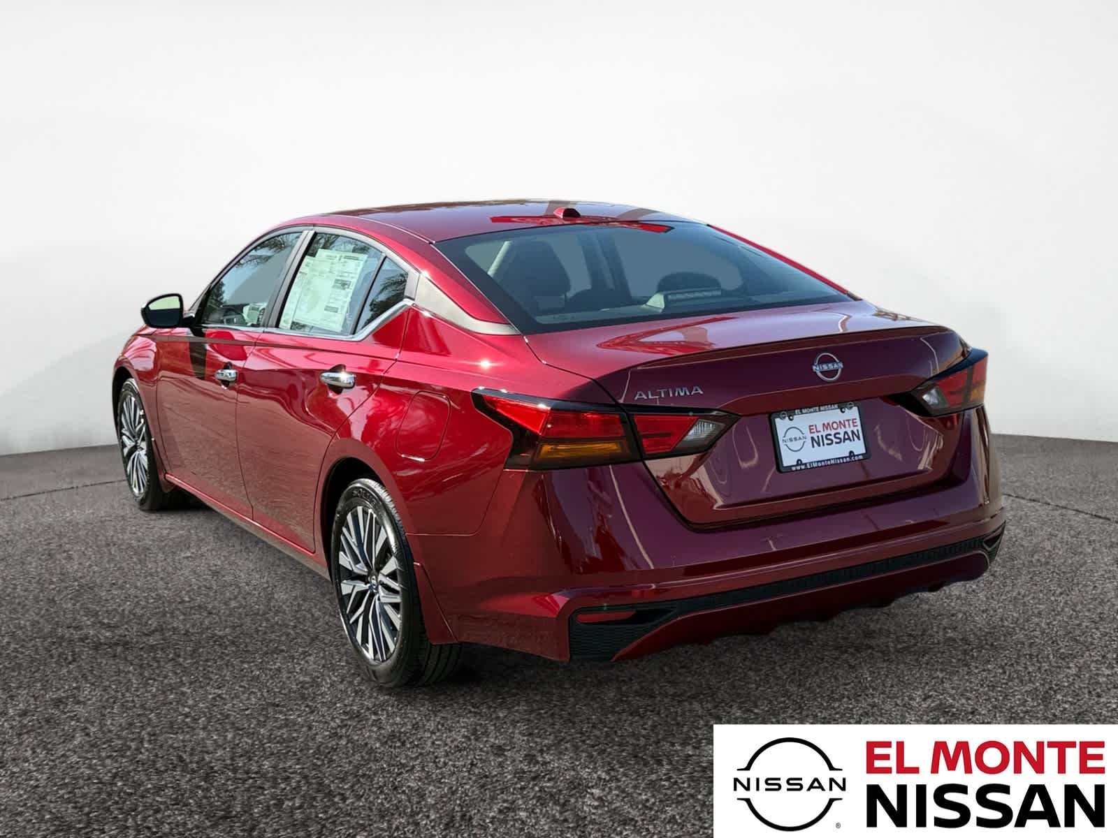 2025 Nissan Altima SV photo 3