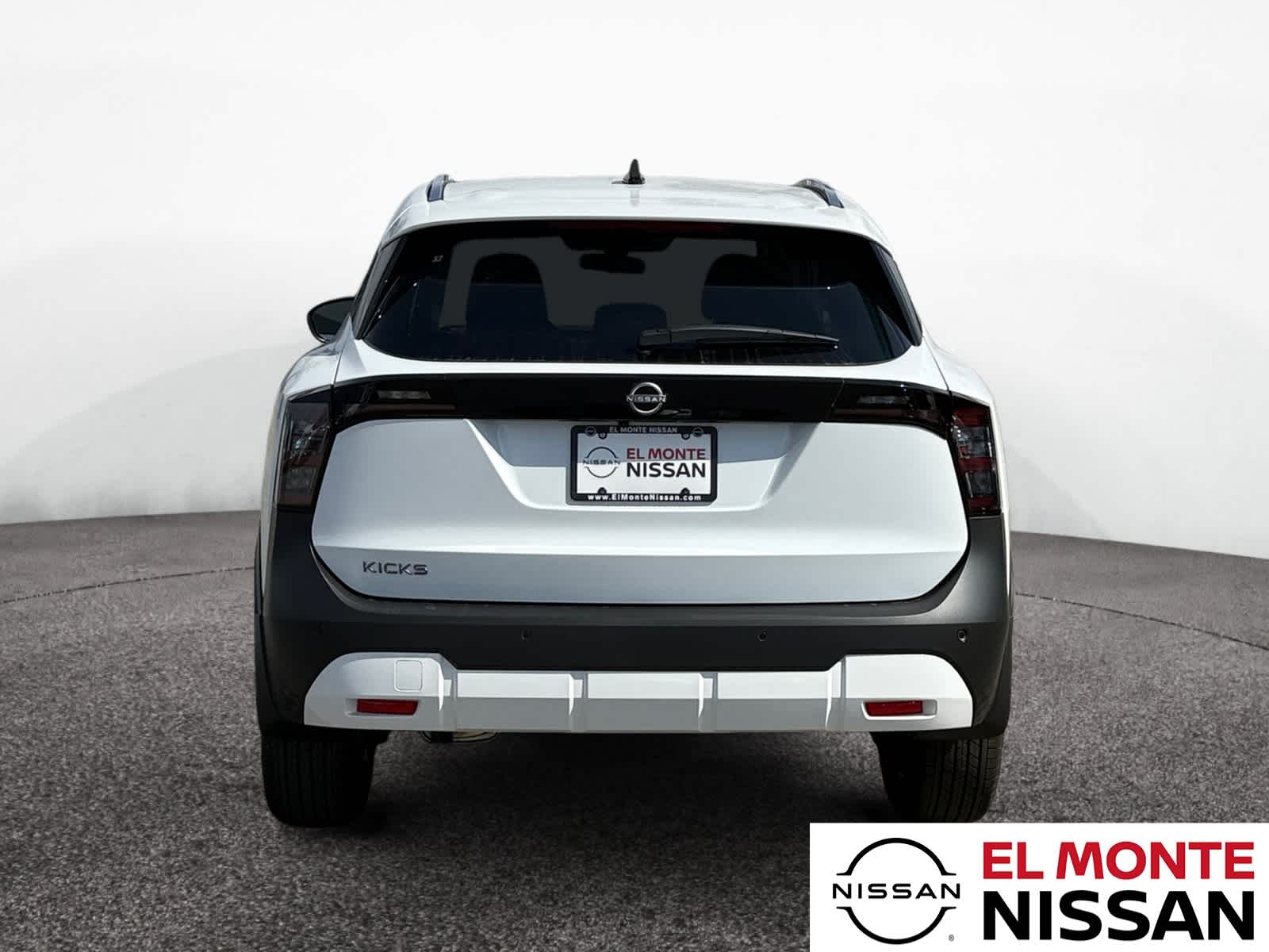 2026 Nissan Kicks SV photo 4