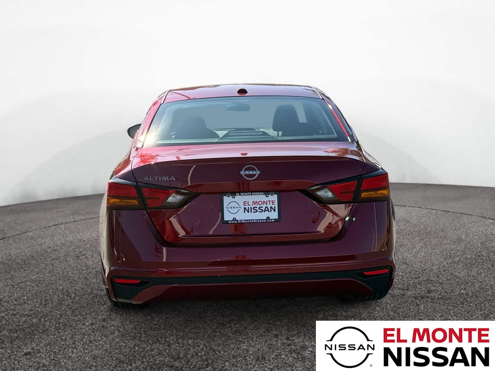 2025 Nissan Altima SV photo 4