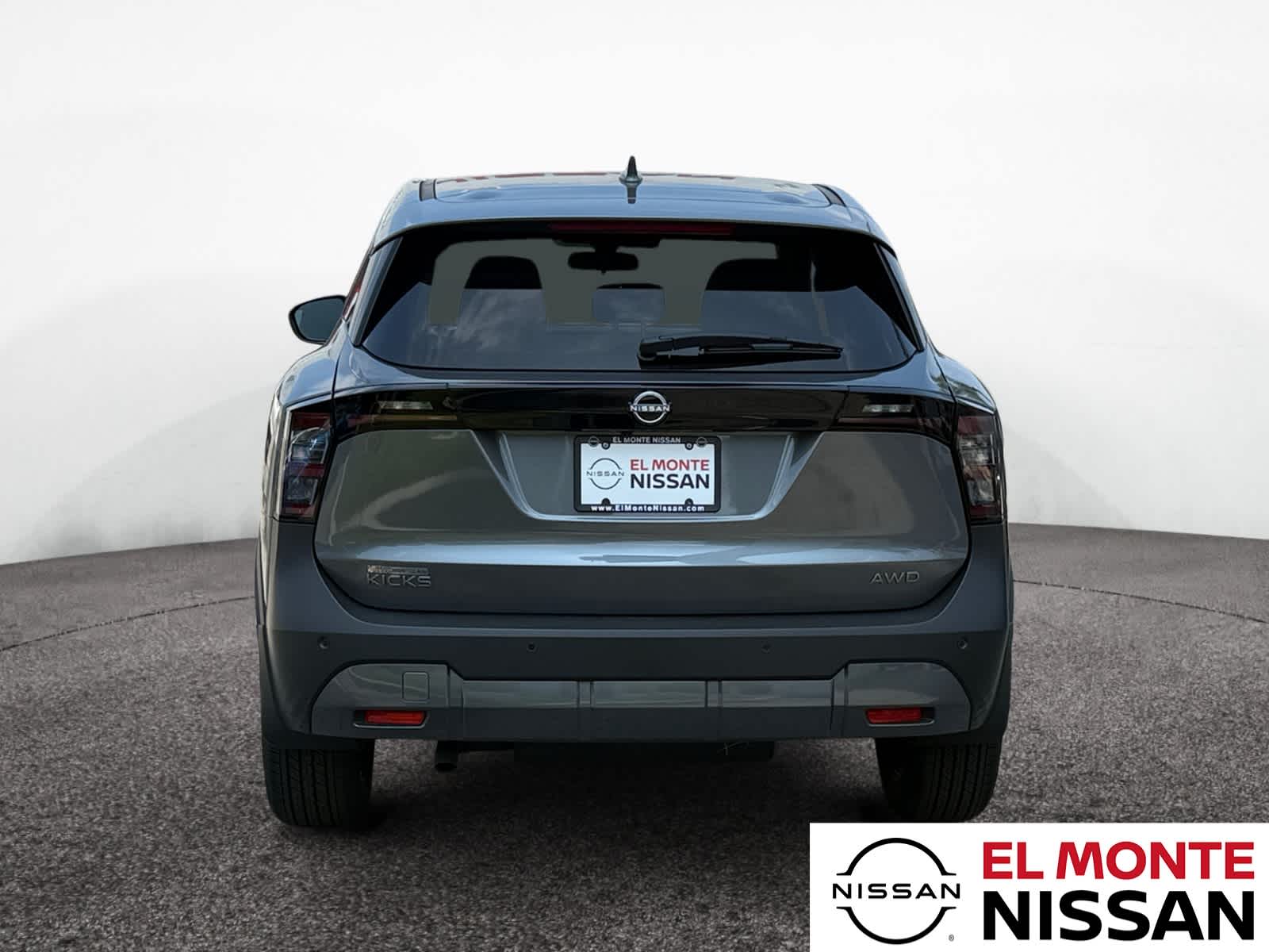 2025 Nissan Kicks SV photo 4