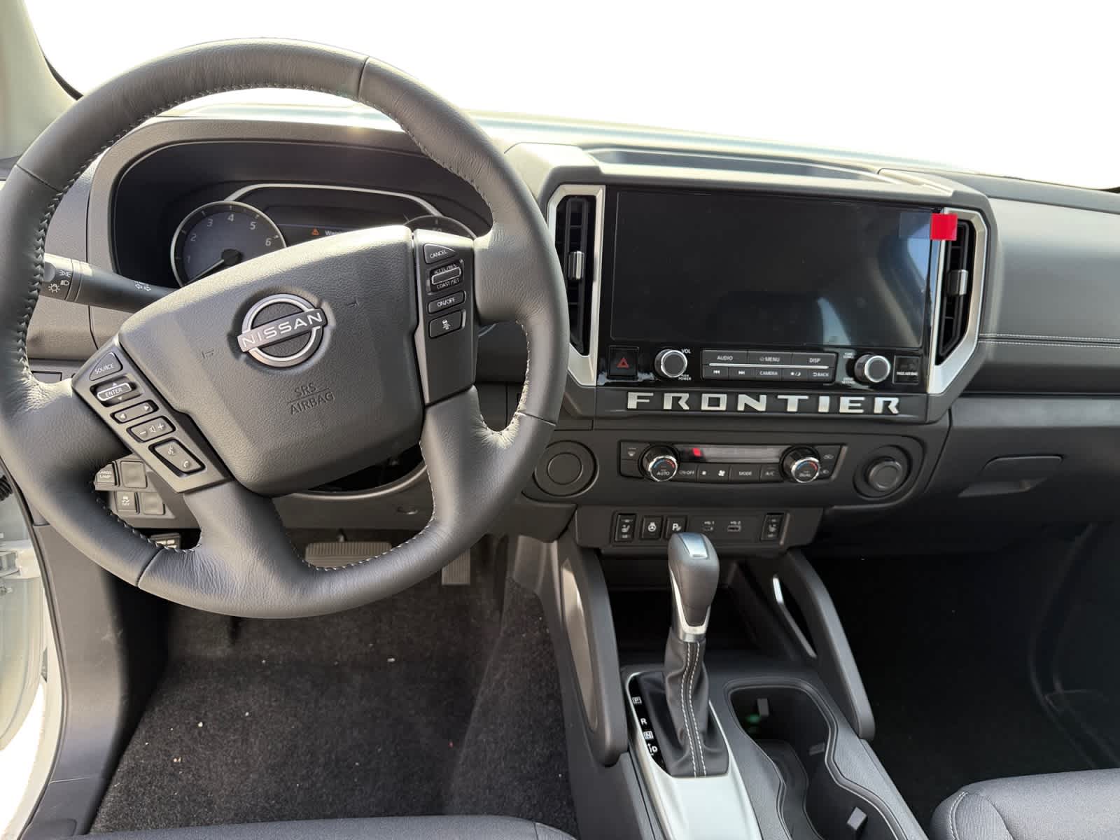 2026 Nissan Frontier SV - Photo 10