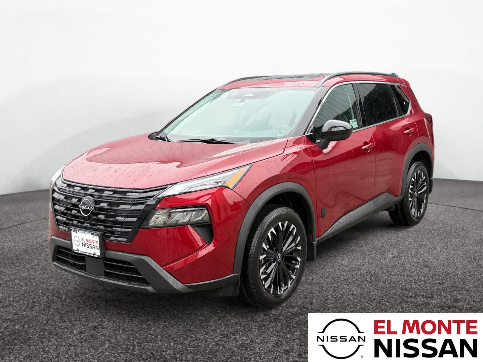 2026 Nissan Rogue Dark Armor's photo