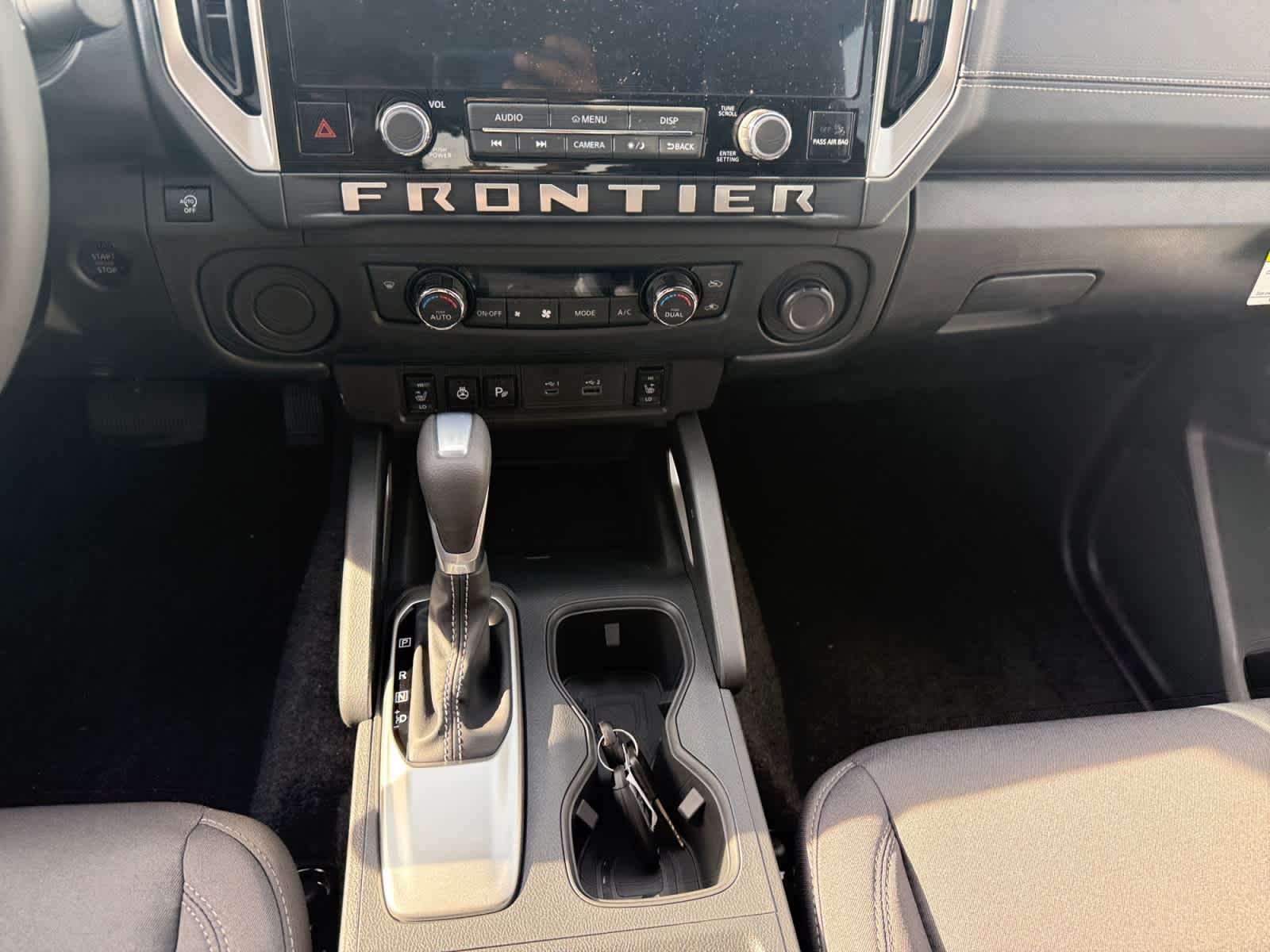 2026 Nissan Frontier SV - Photo 11