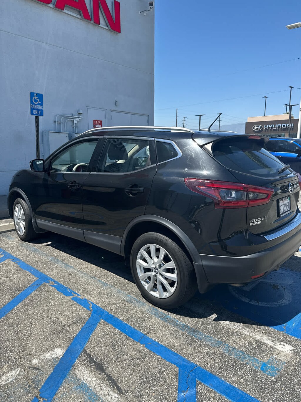 Used 2021 Nissan Rogue Sport SV SUV