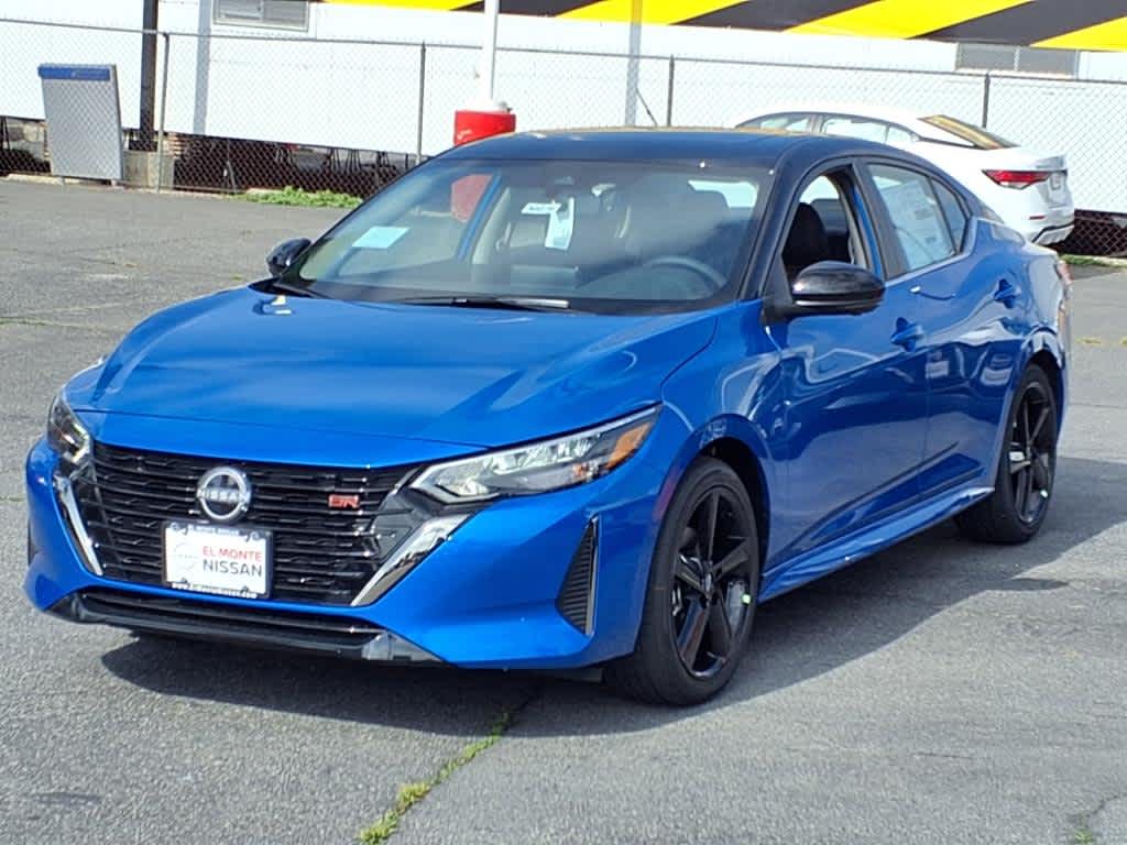 2025 Nissan Sentra SR photo 3