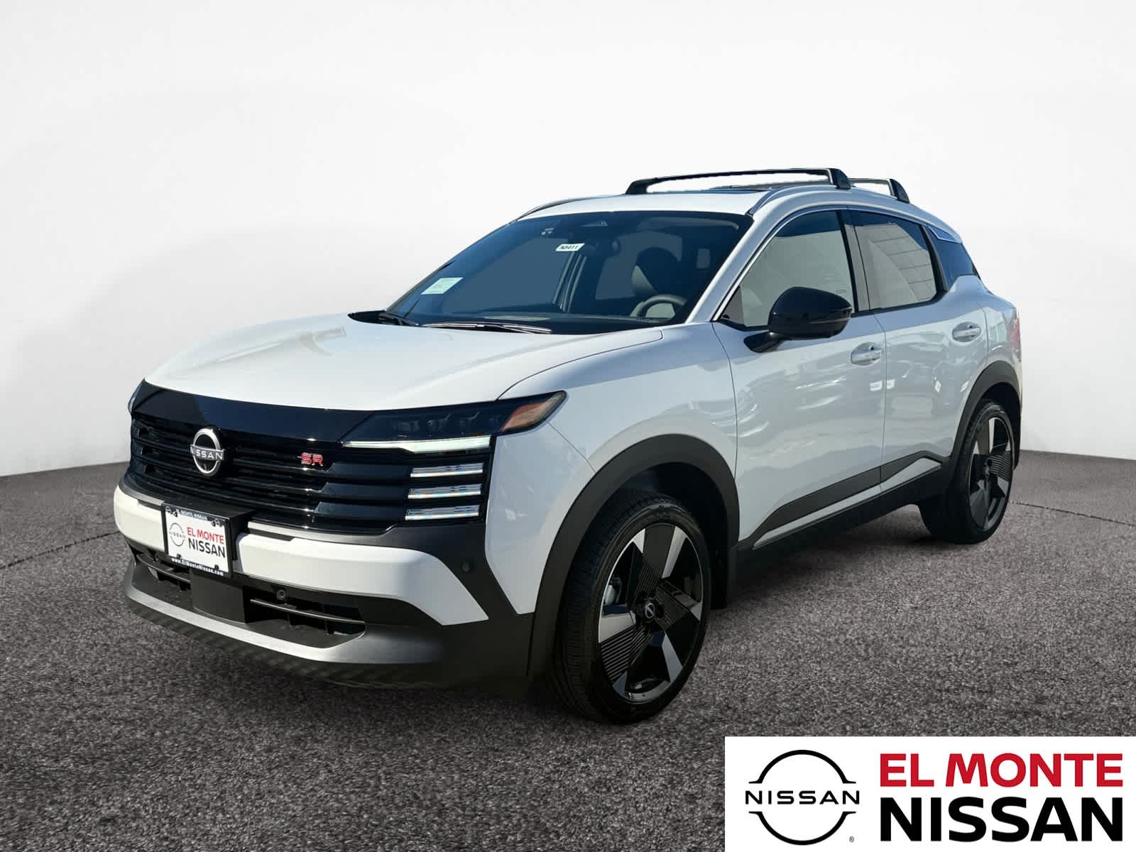 2026 Nissan KICKS SR AWD's photo