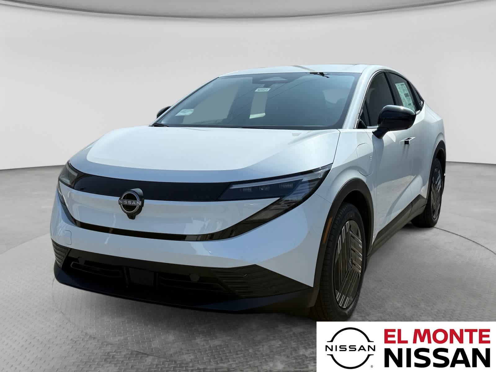 2026 Nissan Leaf's photo