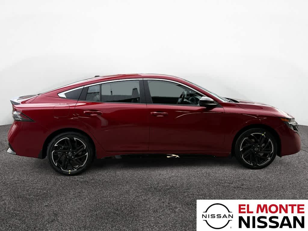 2026 Nissan Sentra SR - Photo 8