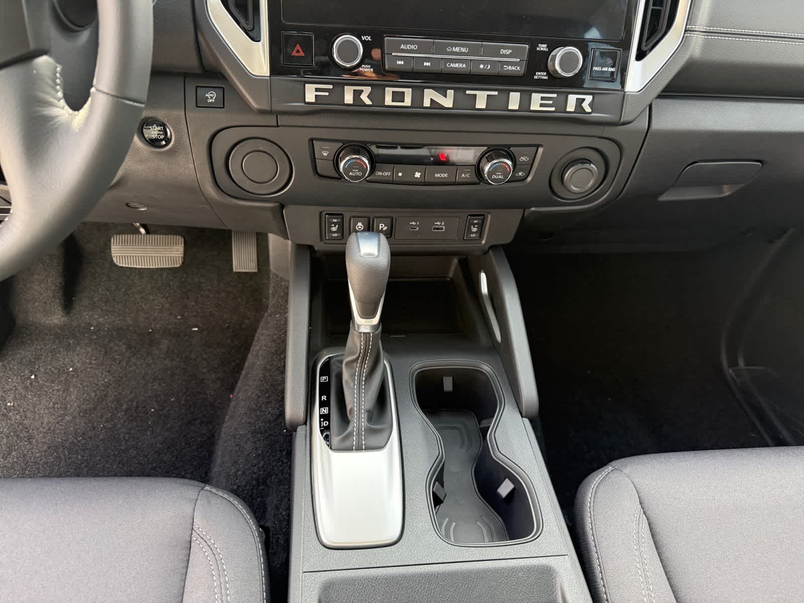 2026 Nissan Frontier SV - Photo 11