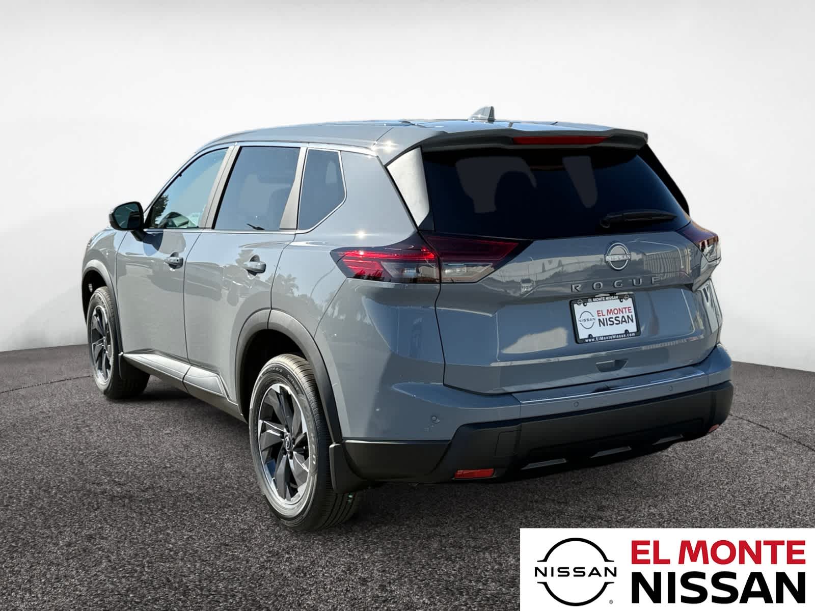 2026 Nissan Rogue SV photo 3
