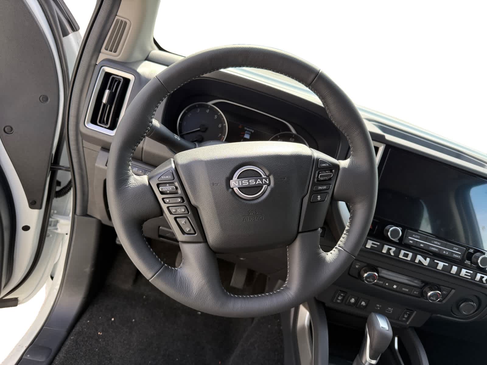 2026 Nissan Frontier SV - Photo 12
