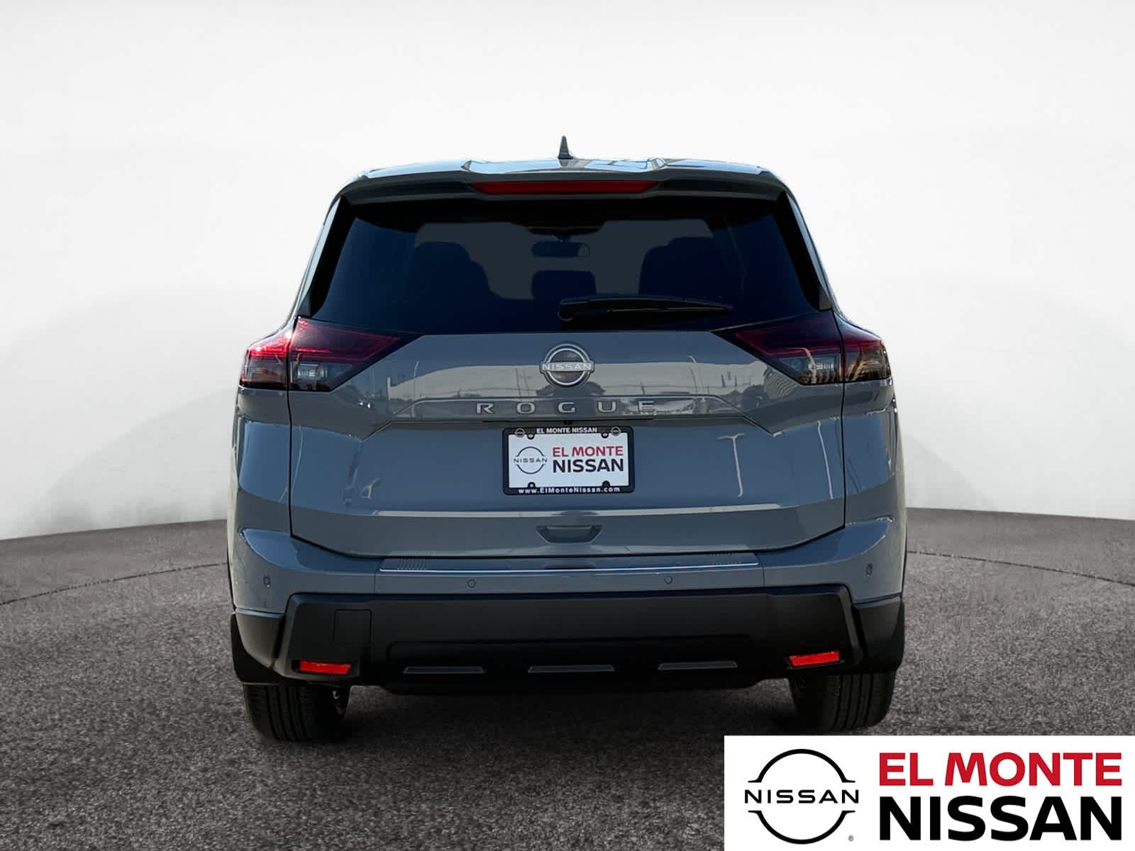 2026 Nissan Rogue SV photo 4
