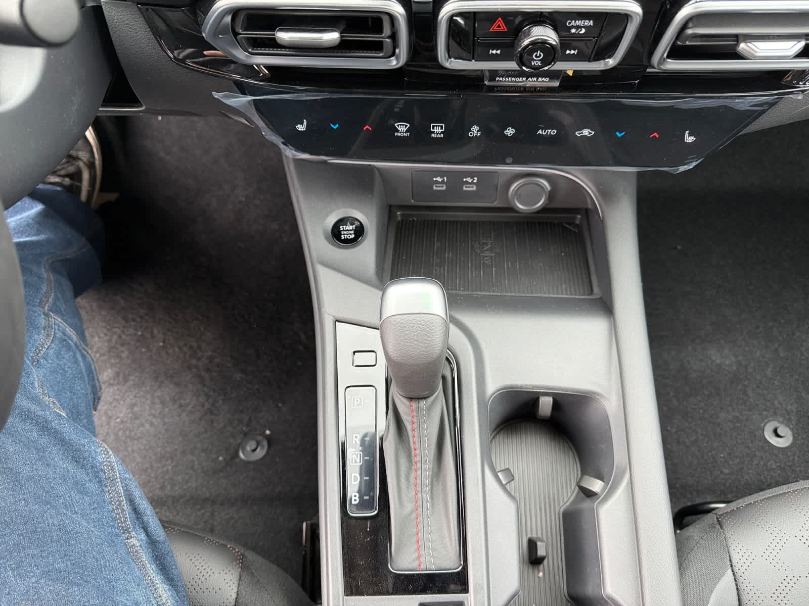 2026 Nissan Sentra SR - Photo 11