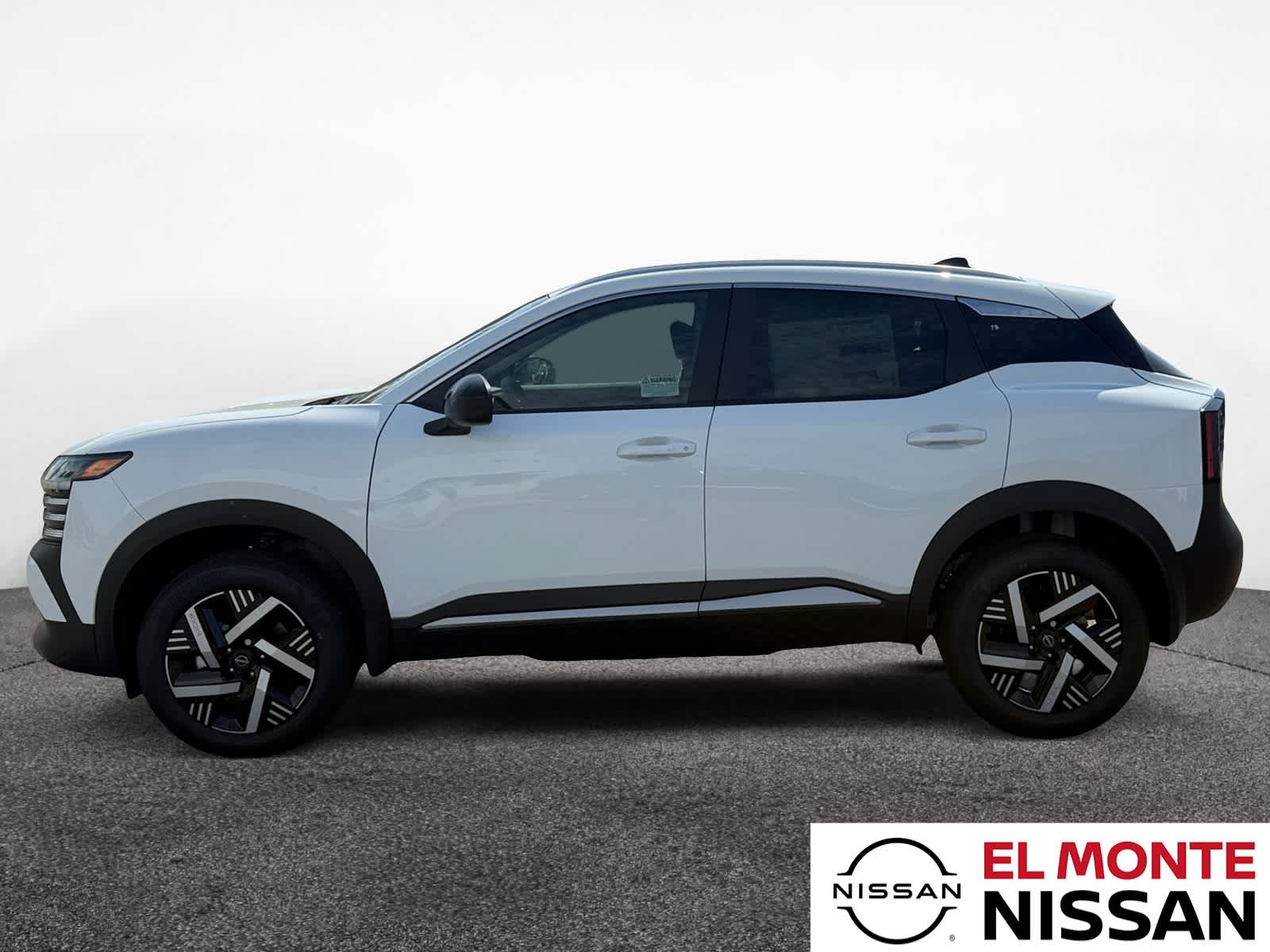2026 Nissan Kicks SV photo 2